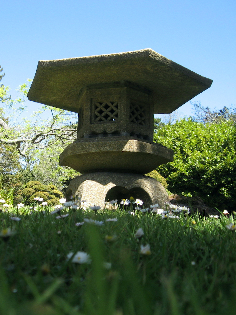 Stone lantern at the Japanese Tea Garden